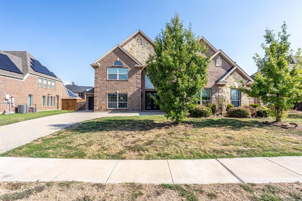 4803 Comstock Way