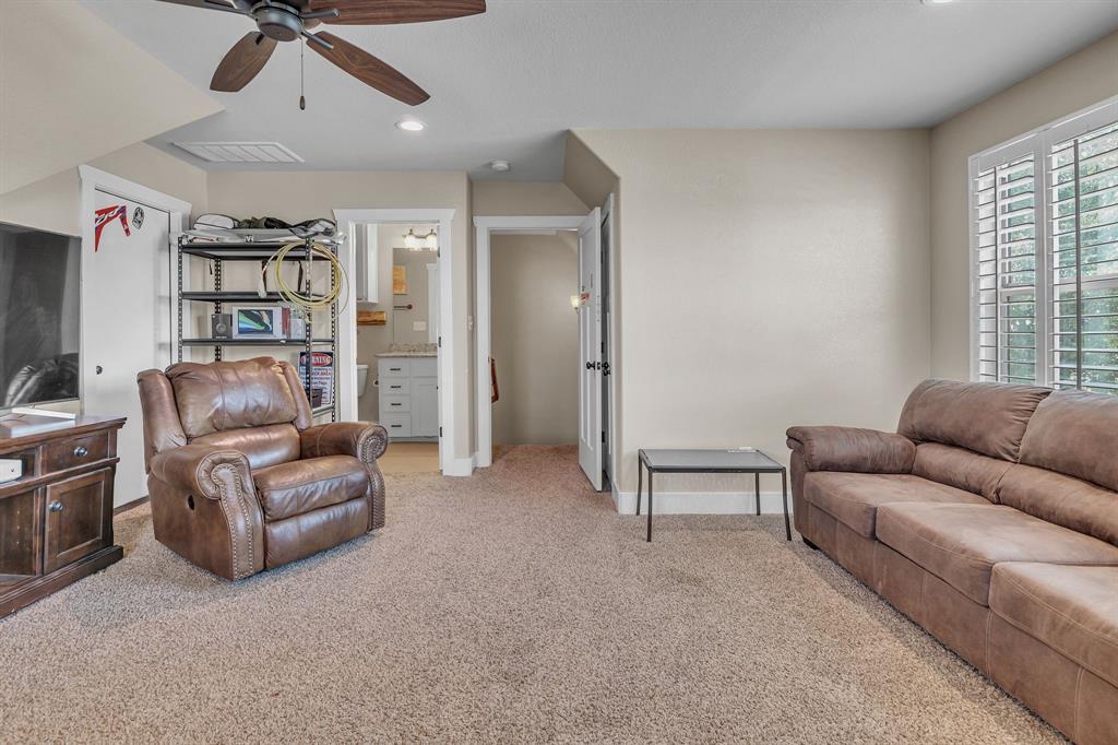 Itty Bitty Acres - Residential