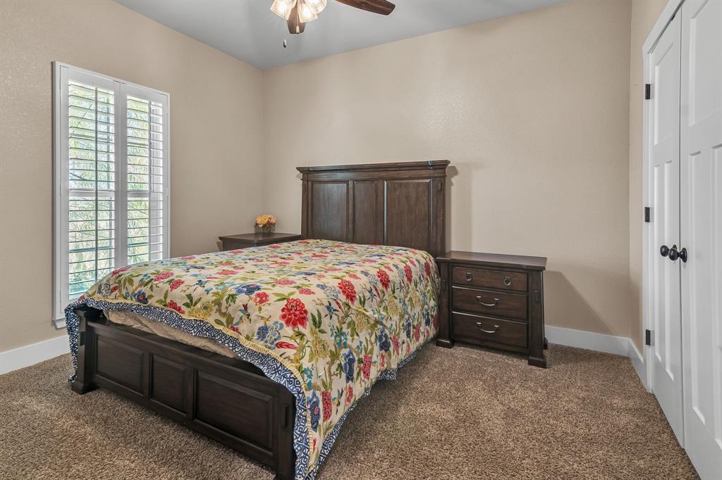 Itty Bitty Acres - Residential