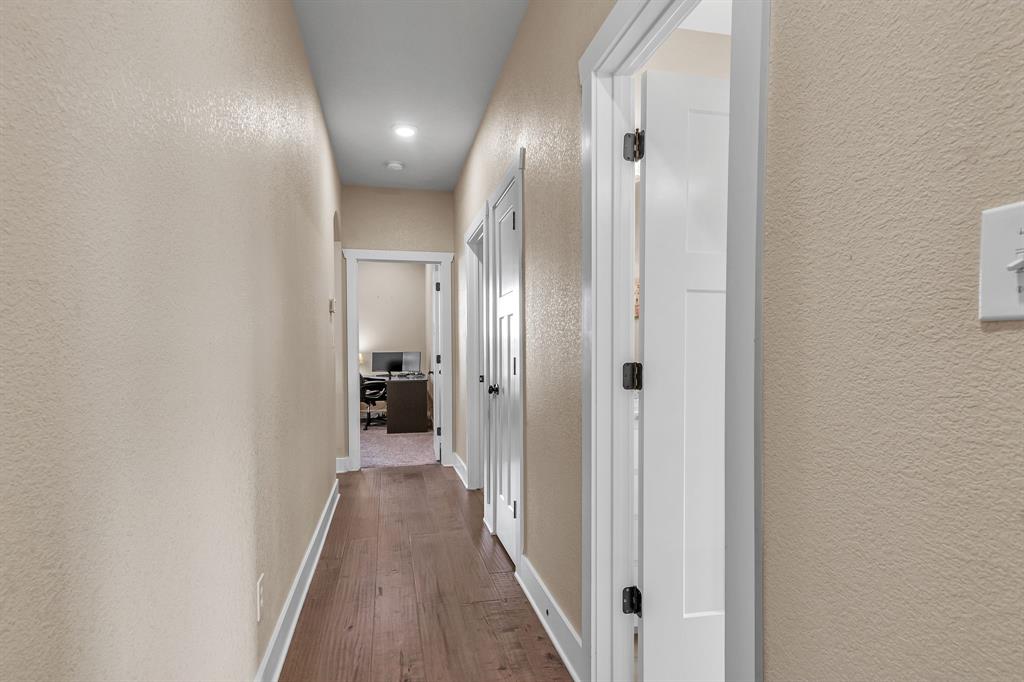 Itty Bitty Acres - Residential