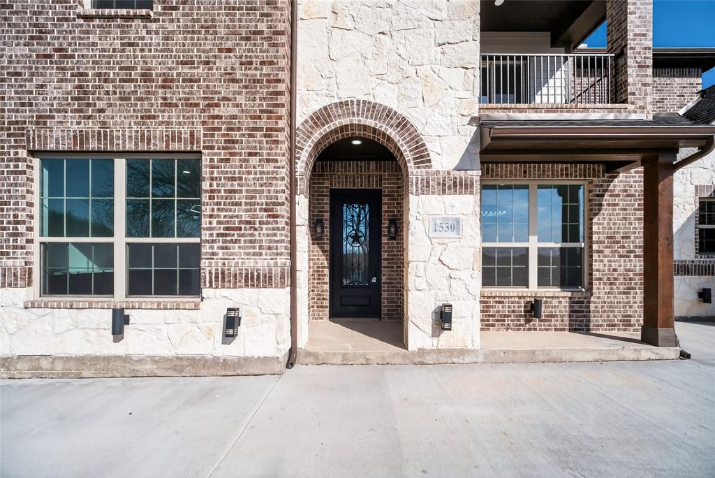 1530 S Houston School Road