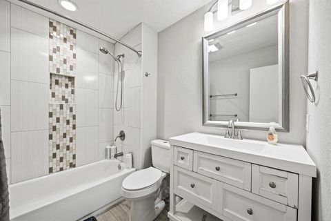 Tiny photo for 5101 Hetherington Place, The Colony, TX 75056 (MLS # 20949220)