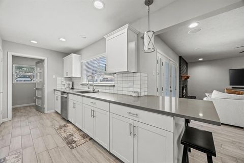 Tiny photo for 5101 Hetherington Place, The Colony, TX 75056 (MLS # 20949220)