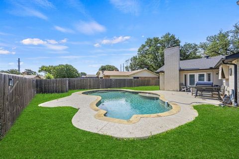 Tiny photo for 5101 Hetherington Place, The Colony, TX 75056 (MLS # 20949220)