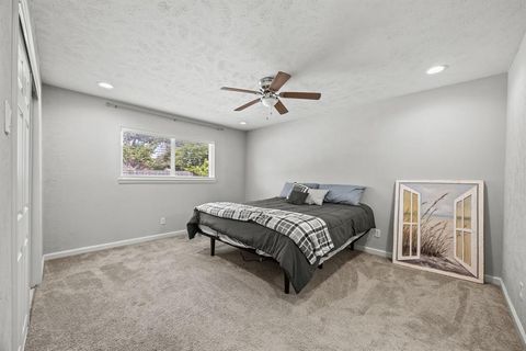 Tiny photo for 5101 Hetherington Place, The Colony, TX 75056 (MLS # 20949220)