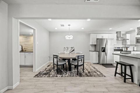 Tiny photo for 5101 Hetherington Place, The Colony, TX 75056 (MLS # 20949220)