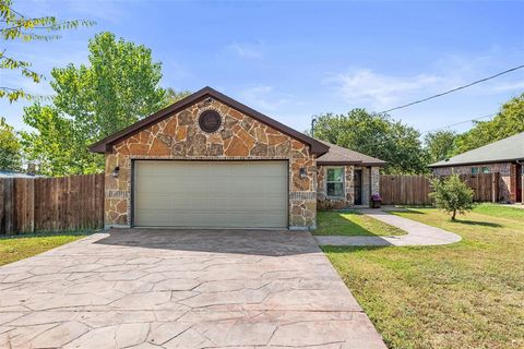 306 E Cotter Avenue Alvarado TX 76009