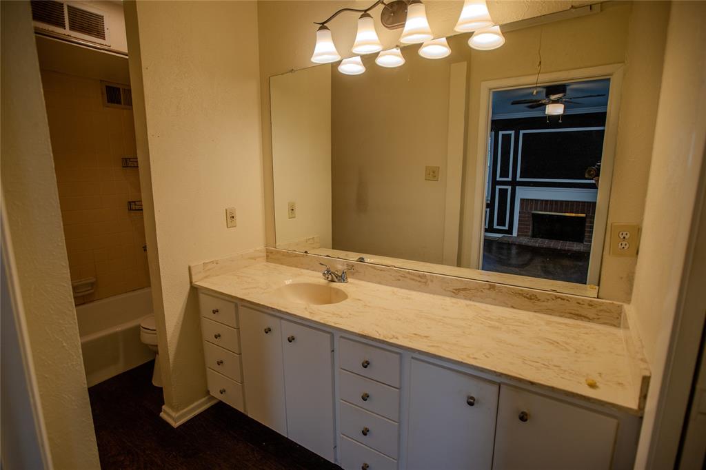 HI MOUNT ADD - Residential Lease