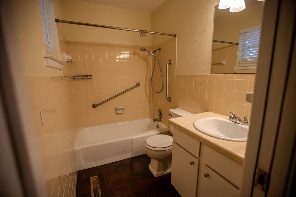 HI MOUNT ADD - Residential Lease