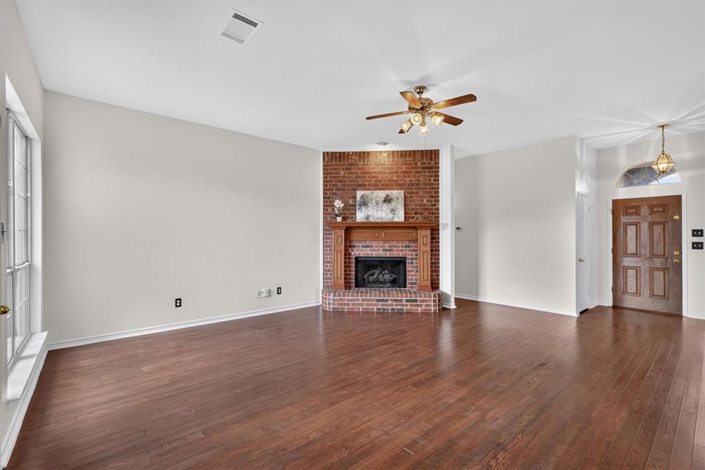 1429 Macrae Court