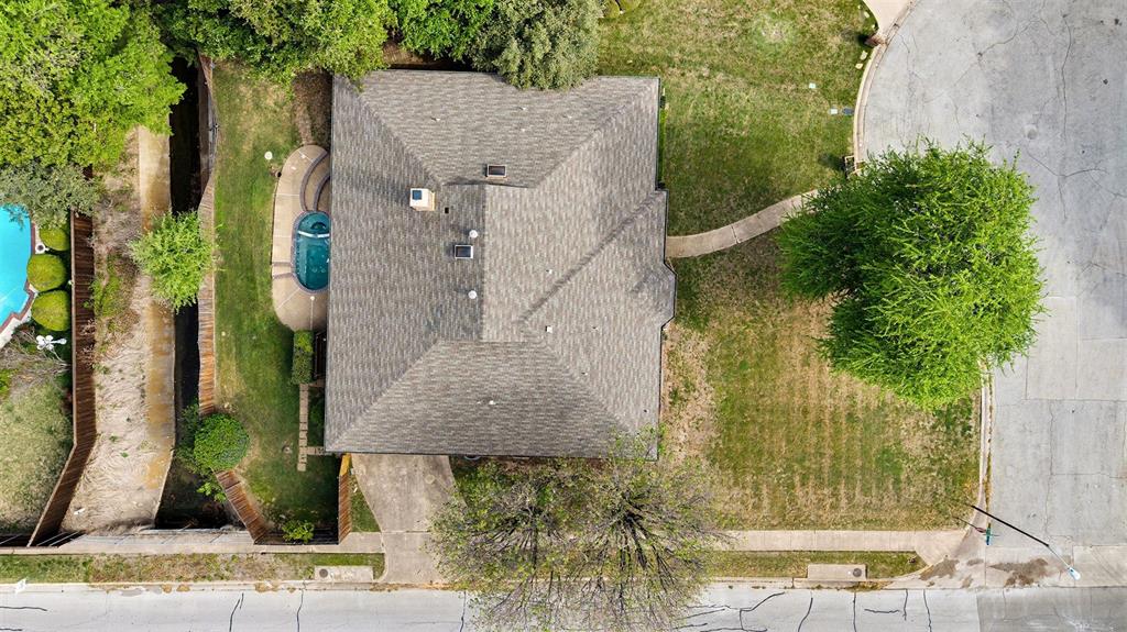 7401 Windcrest Court N