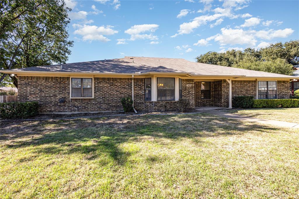 7401 Windcrest Court N