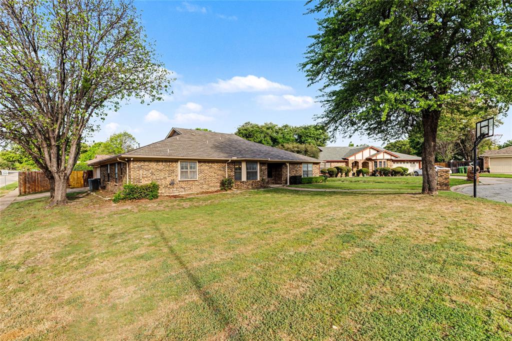 7401 Windcrest Court N