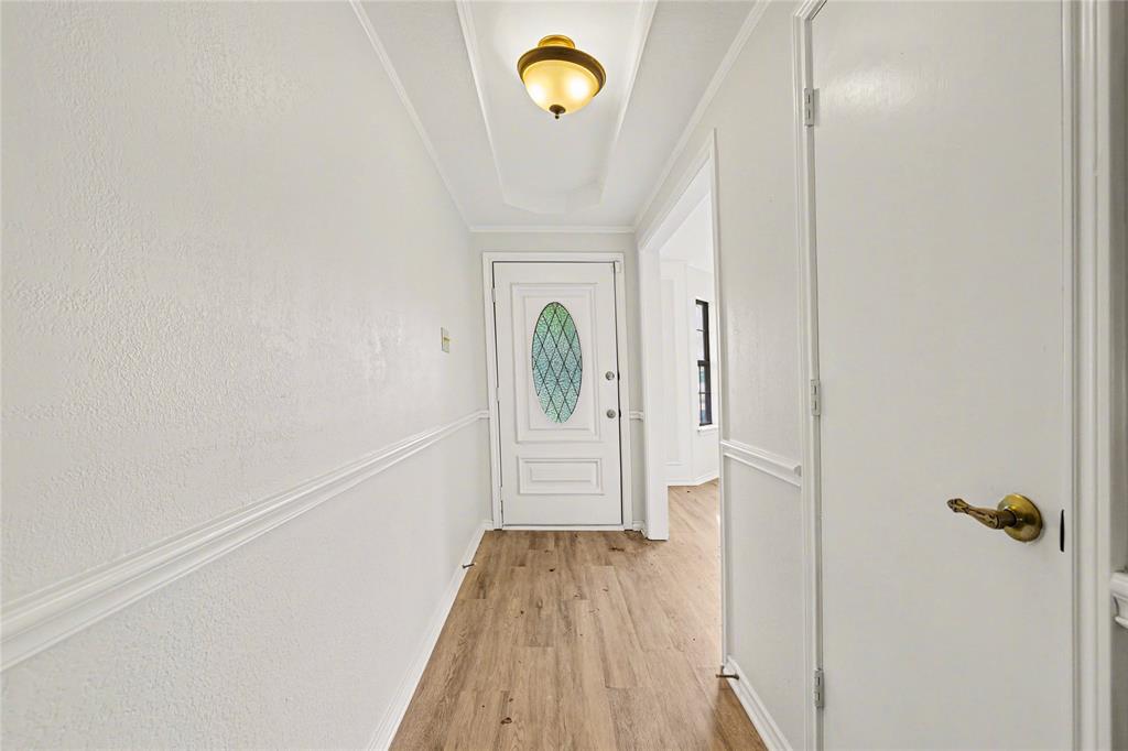 7401 Windcrest Court N