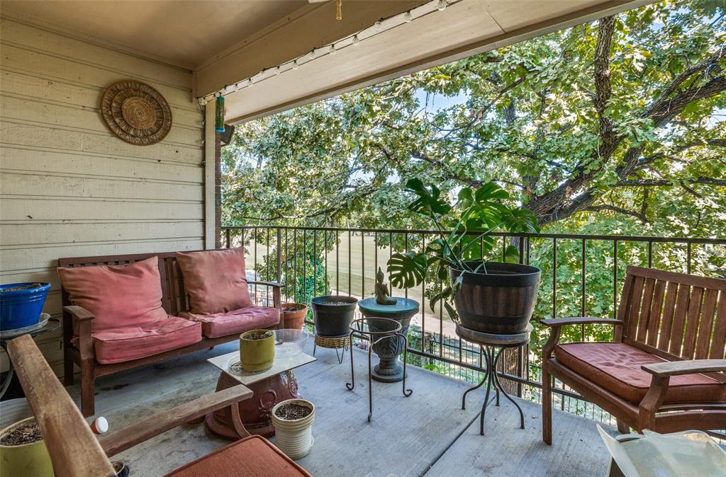 Wedglea Place Condo - Residential