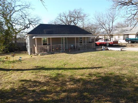 1307 N Elm Street Weatherford TX 76086