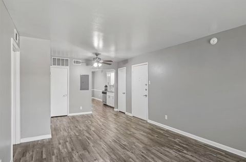 Photo of 6151 E Mockingbird Lane, Dallas, TX 75214 (MLS # 21204481)