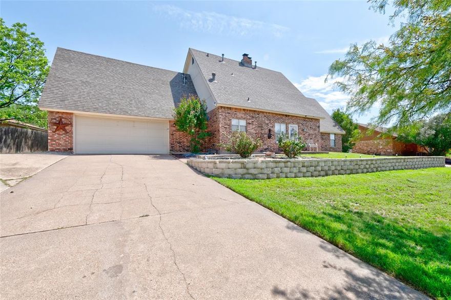 641 Green Valley Dr, Abilene, TX is a two-story home in a sought-after neighborhood just minutes from Abilene Christian University. The layout is functional with generously sized bedrooms and an abundance of built-in cabinets throughout, offering plenty of storage. Downstairs features updated flooring and an updated kitchen, giving the main living areas a clean, refreshed feel while still leaving room to make it your own. The setup works well for a variety of needs, whether you're looking for a primary residence or something with a little flexibility in how the space is used. All furniture and appliances are negotiable with an acceptable offer, including the Serta adjustable bed in the primary bedroom. The white piece in the living room that functions as a Murphy bed can also convey, providing an easy option for additional sleeping space.