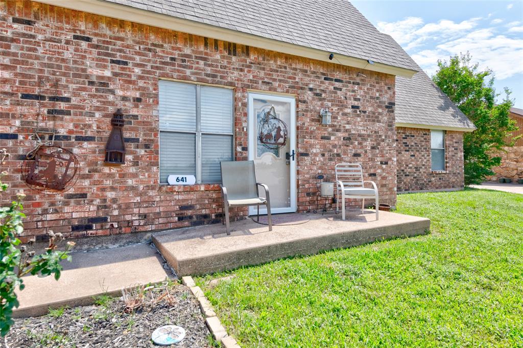 641 Green Valley Drive