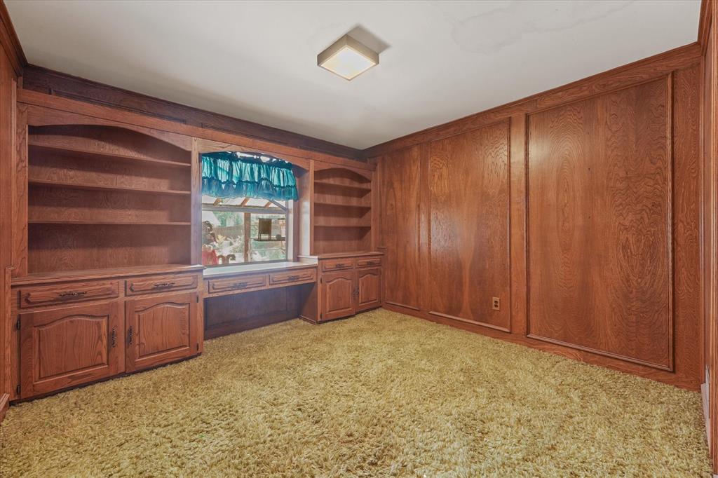 6238 E Lovers Lane
