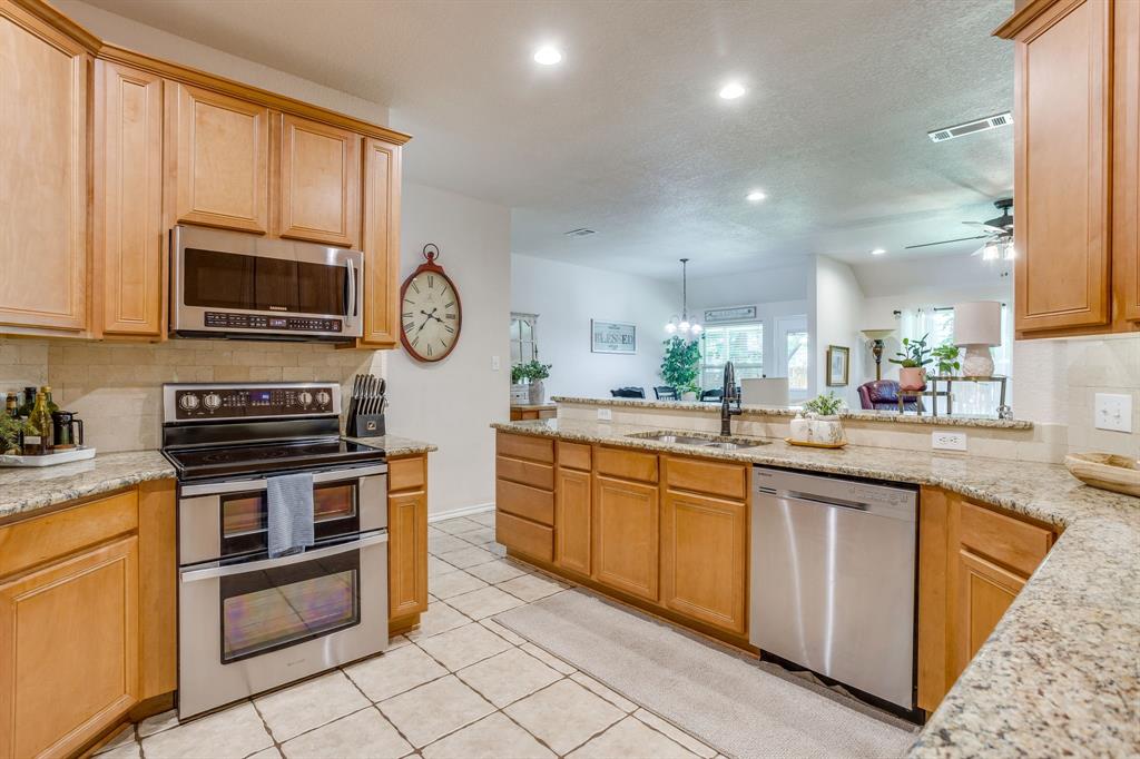 853 Royal Oak Lane