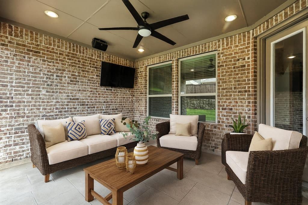 9920 Pikes Peak Place