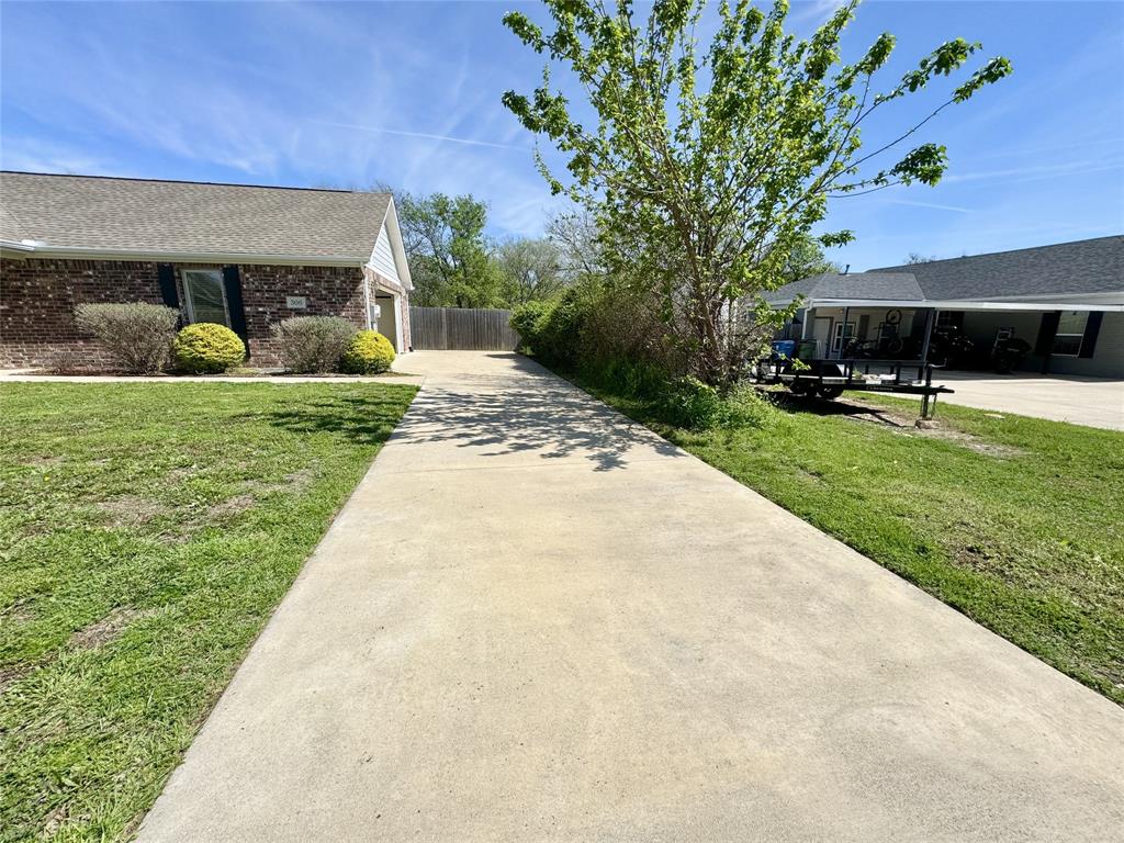 Town Haslet - Residential Lease