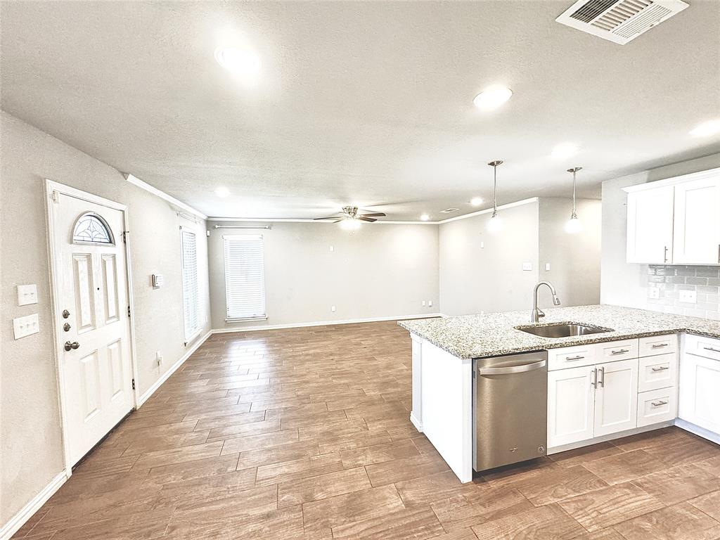 Town Haslet - Residential Lease