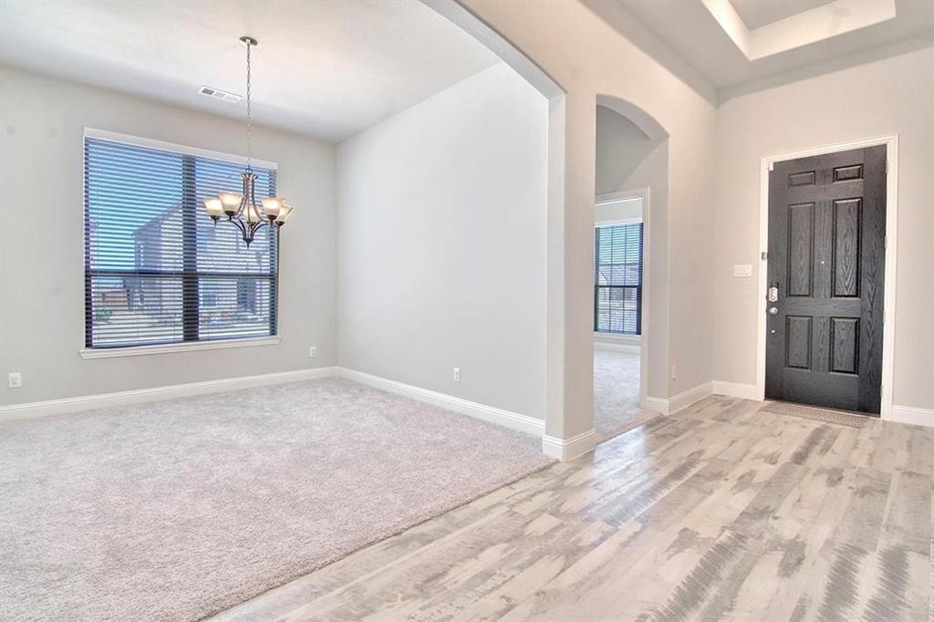 2417 Griffith Park Drive