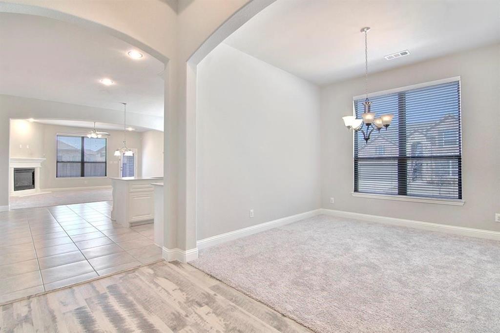 2417 Griffith Park Drive