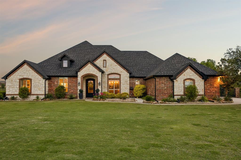 2585 Wincrest Drive