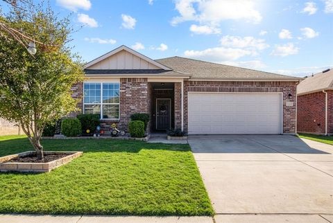 2432 Barzona Drive Fort Worth TX 76131