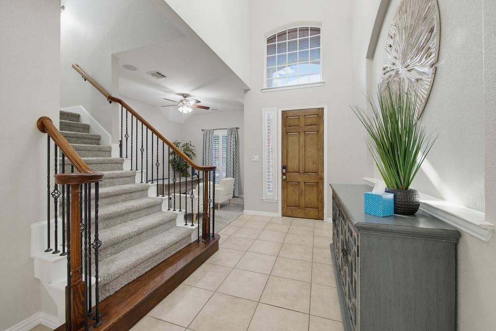 1906 Fountain Wood Drive