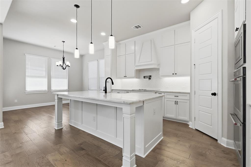 Arabella-Burleson - Residential