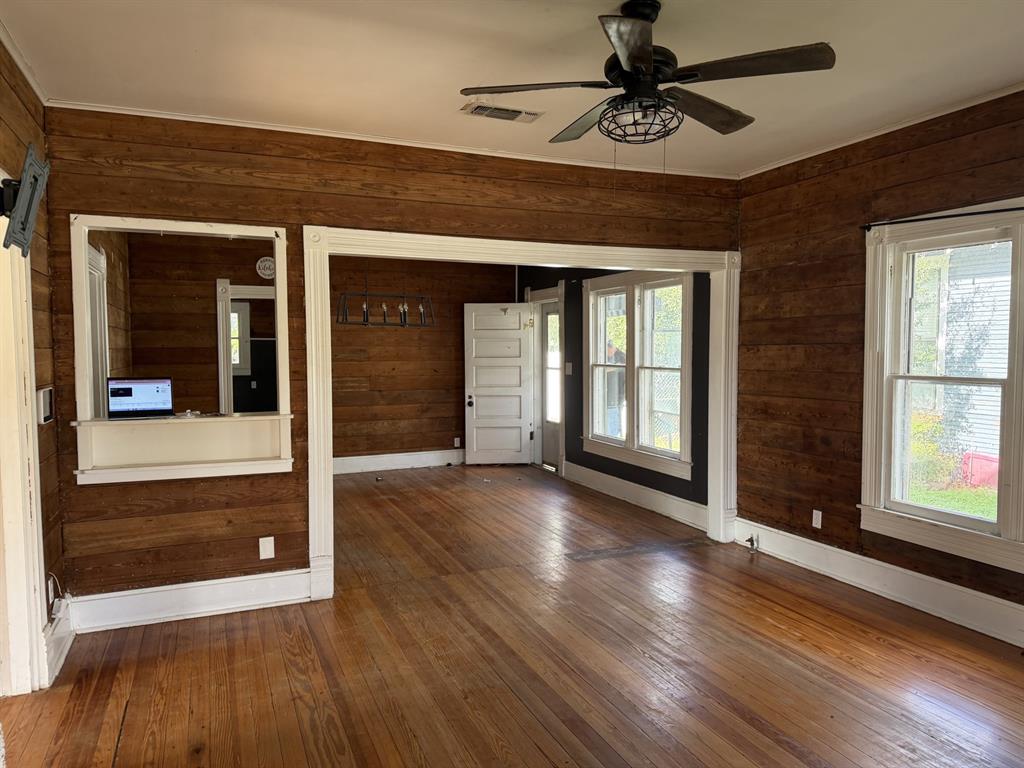 1003 3rd Street