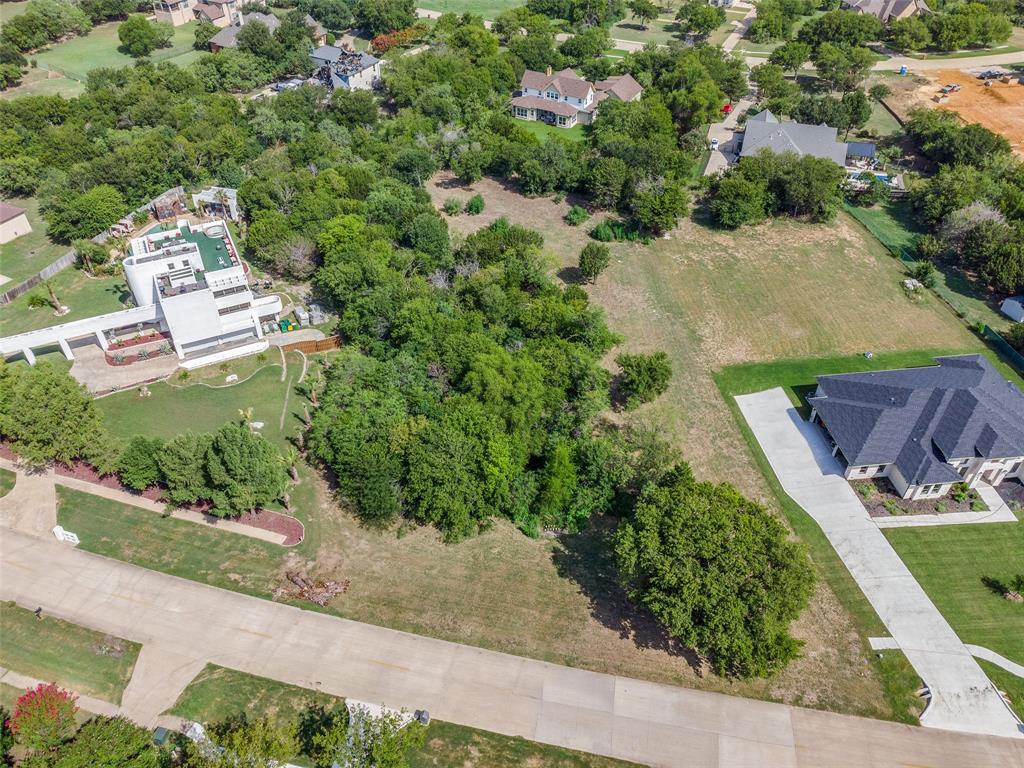 2837 S Lakeview Drive