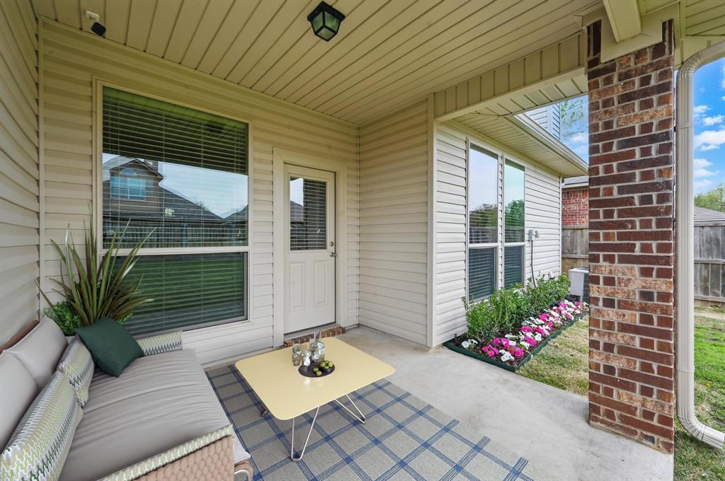 Denton, Texas 76226, United States, 3 Bedrooms Bedrooms, ,2 BathroomsBathrooms,Residential,Pending,102941