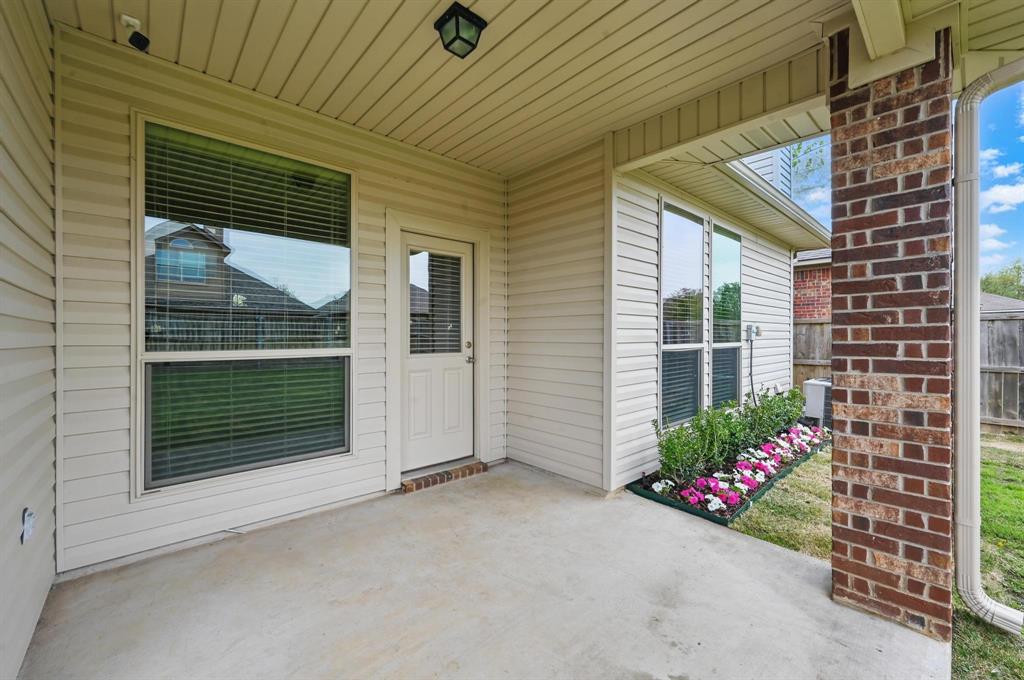 Denton, Texas 76226, United States, 3 Bedrooms Bedrooms, ,2 BathroomsBathrooms,Residential,Pending,102941