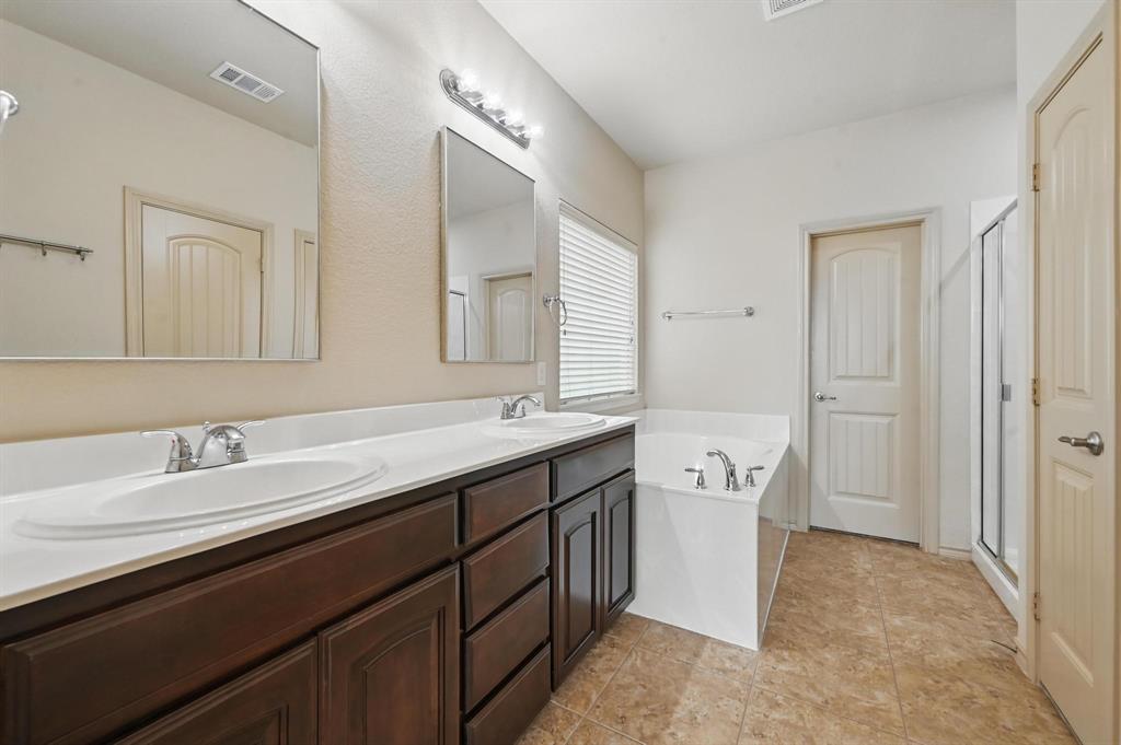 Denton, Texas 76226, United States, 3 Bedrooms Bedrooms, ,2 BathroomsBathrooms,Residential,Pending,102941