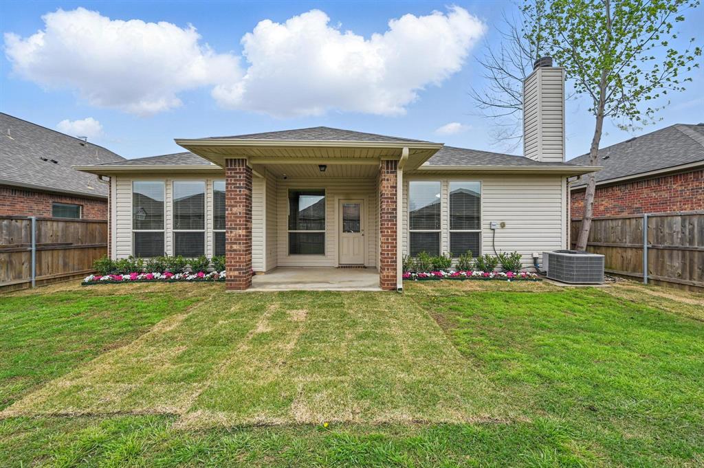 Denton, Texas 76226, United States, 3 Bedrooms Bedrooms, ,2 BathroomsBathrooms,Residential,Pending,102941