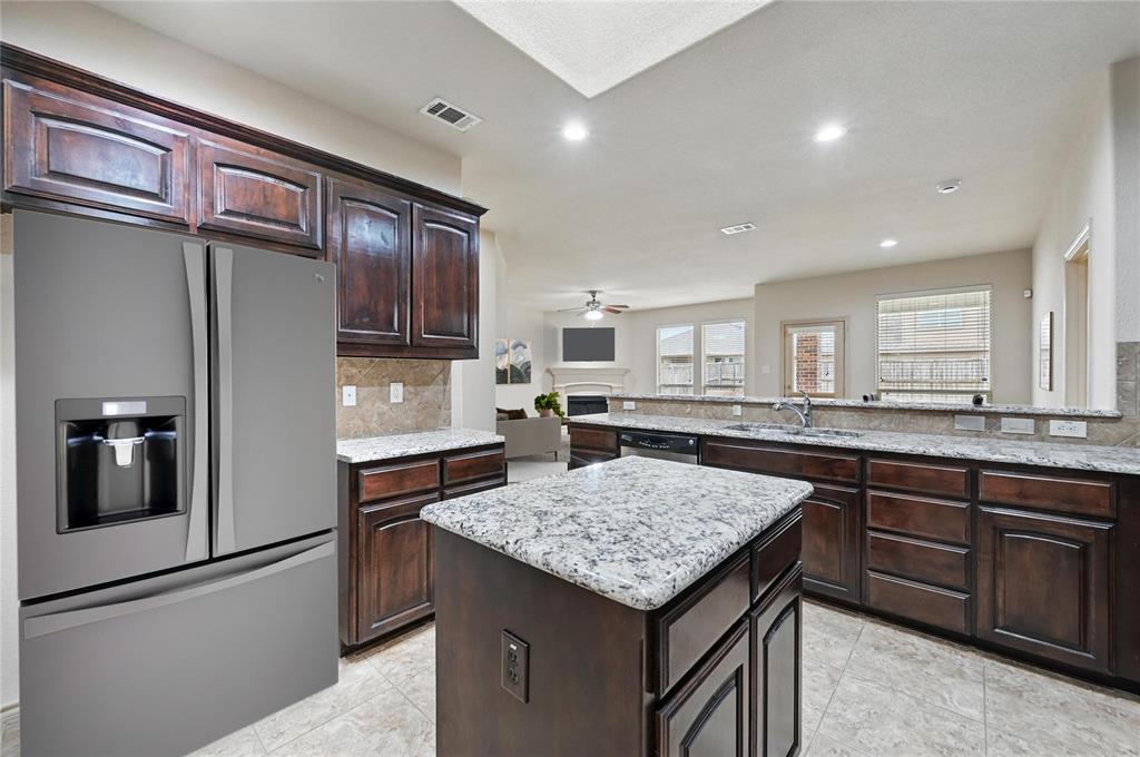 Denton, Texas 76226, United States, 3 Bedrooms Bedrooms, ,2 BathroomsBathrooms,Residential,Pending,102941