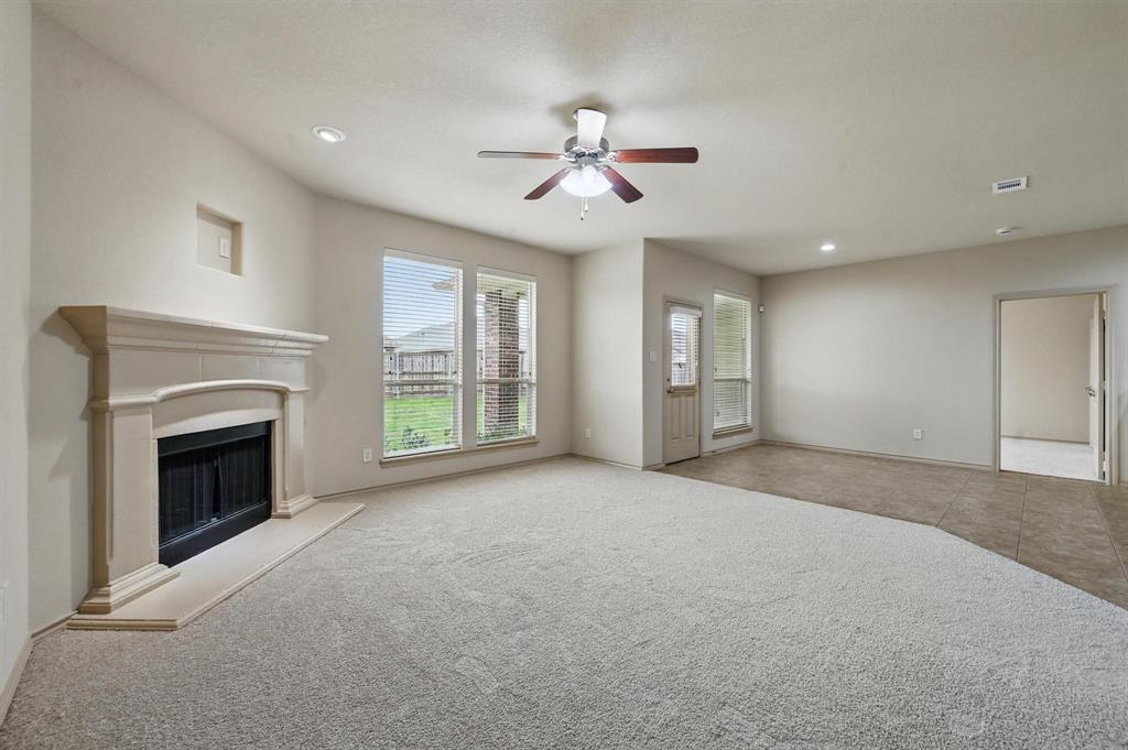 Denton, Texas 76226, United States, 3 Bedrooms Bedrooms, ,2 BathroomsBathrooms,Residential,Pending,102941