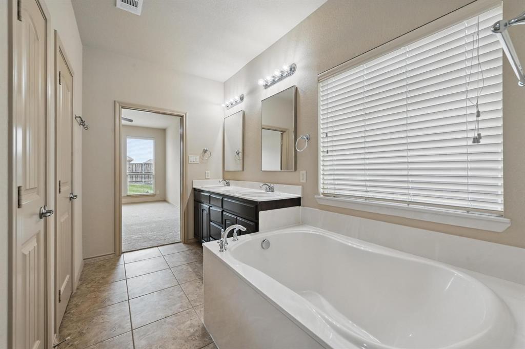 Denton, Texas 76226, United States, 3 Bedrooms Bedrooms, ,2 BathroomsBathrooms,Residential,Pending,102941