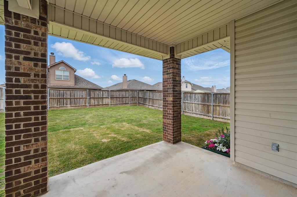 Denton, Texas 76226, United States, 3 Bedrooms Bedrooms, ,2 BathroomsBathrooms,Residential,Pending,102941