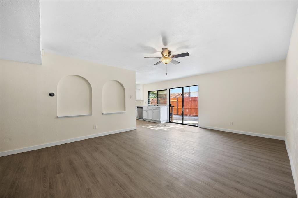 3314 Excalibur Circle