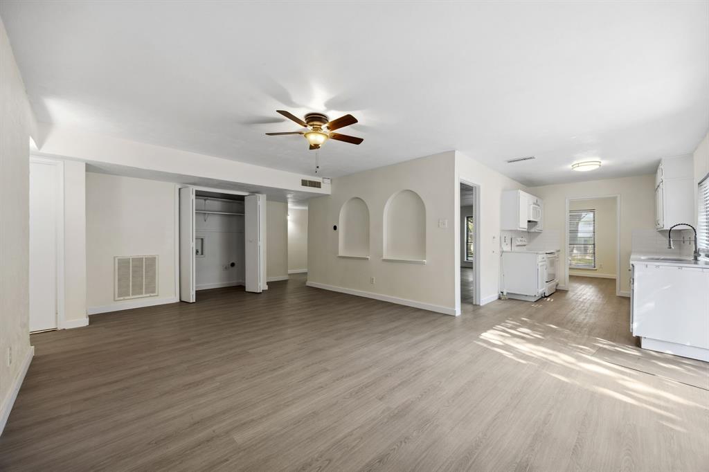 3314 Excalibur Circle