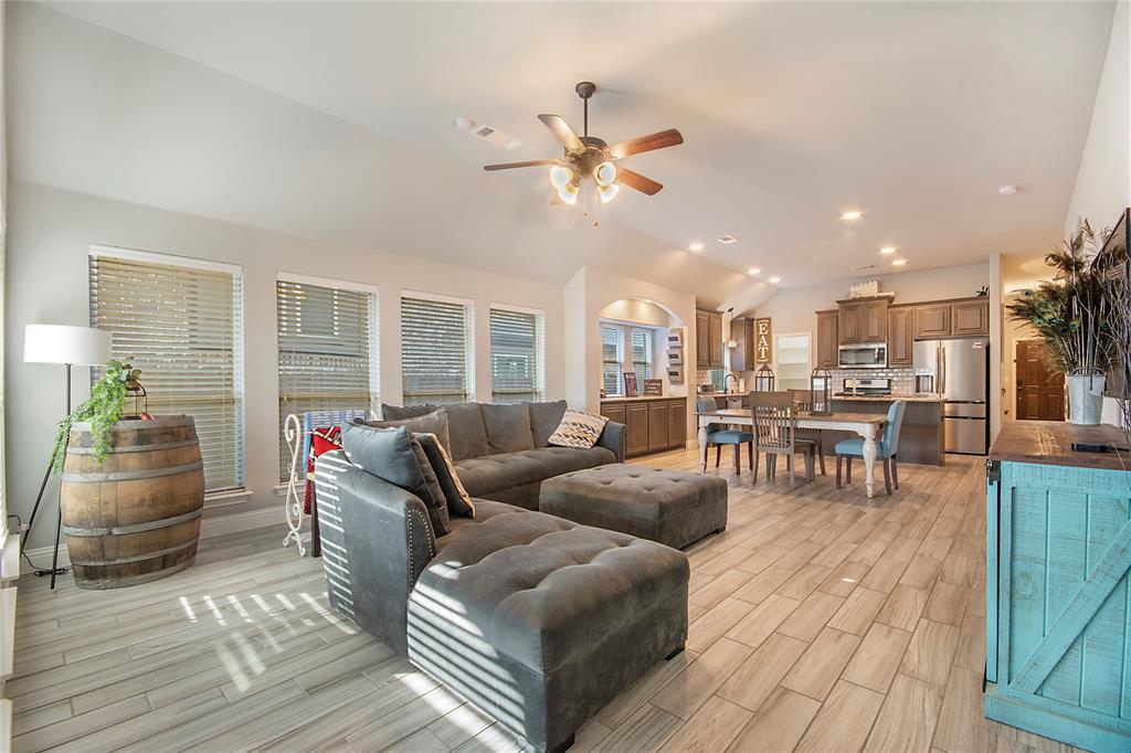 Willow Wood Ph 1 - Residential Lease