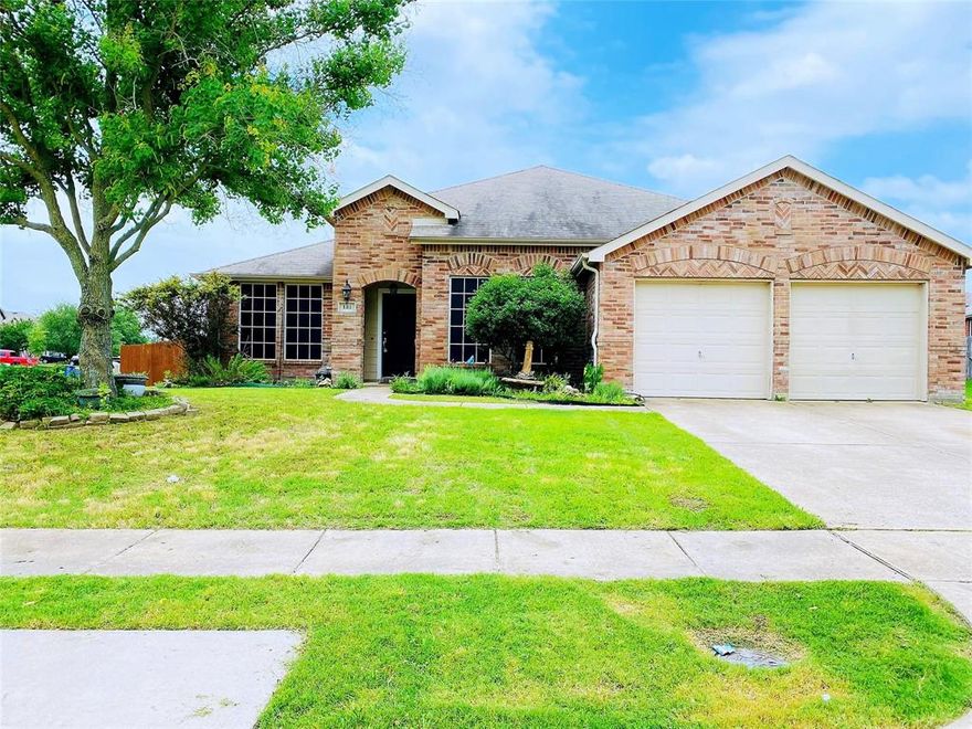 The fabulous one-story home available NOW is situated on an oversized Lot in the fantastic Trails at Chestnut community! This home has spacious 4 beds plus a Study. Open floor plan features split bedrooms, wood flooring, decorative lighting, electric fireplace in living and secondary bedroom, covered patio, 8ft fence on all but one side of the yard, nice landscaping, and more. Spacious kitchen has granite counters, stainless steel appliances with a big island offering lots of counter and cabinet space. A huge backyard for entertainment and play! Premium Samsung refrigerator and two TVs will stay. Great locations, close to schools, parks, HOA facilities and shopping areas. It won't last long. A must see!