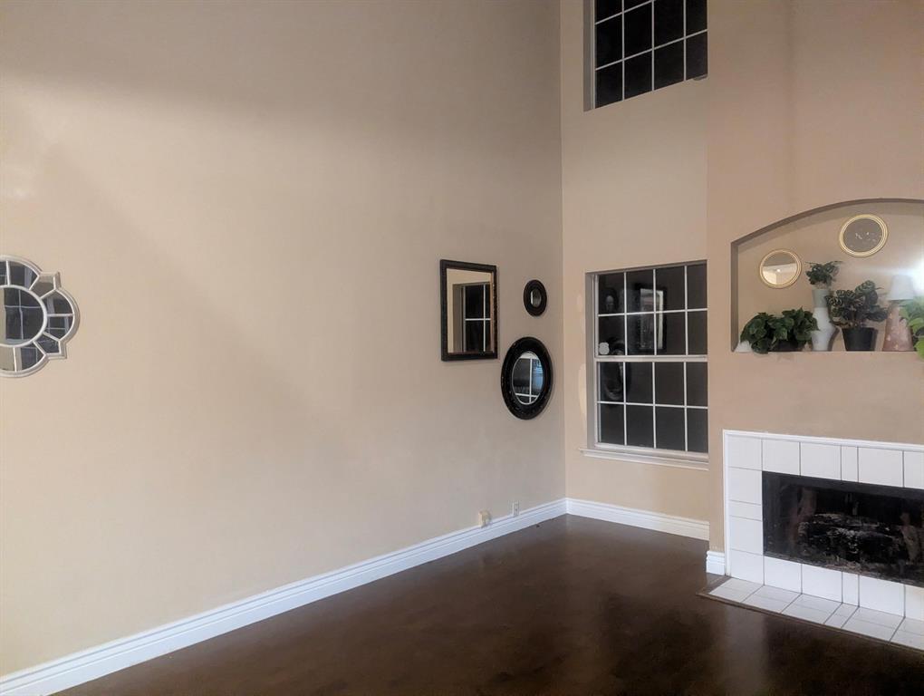 101 Silktree Court