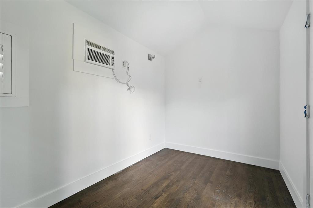 Caruth Terrace - Residential Lease